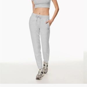 TNA perfect cozy fleece boyfriend joggers Vintage